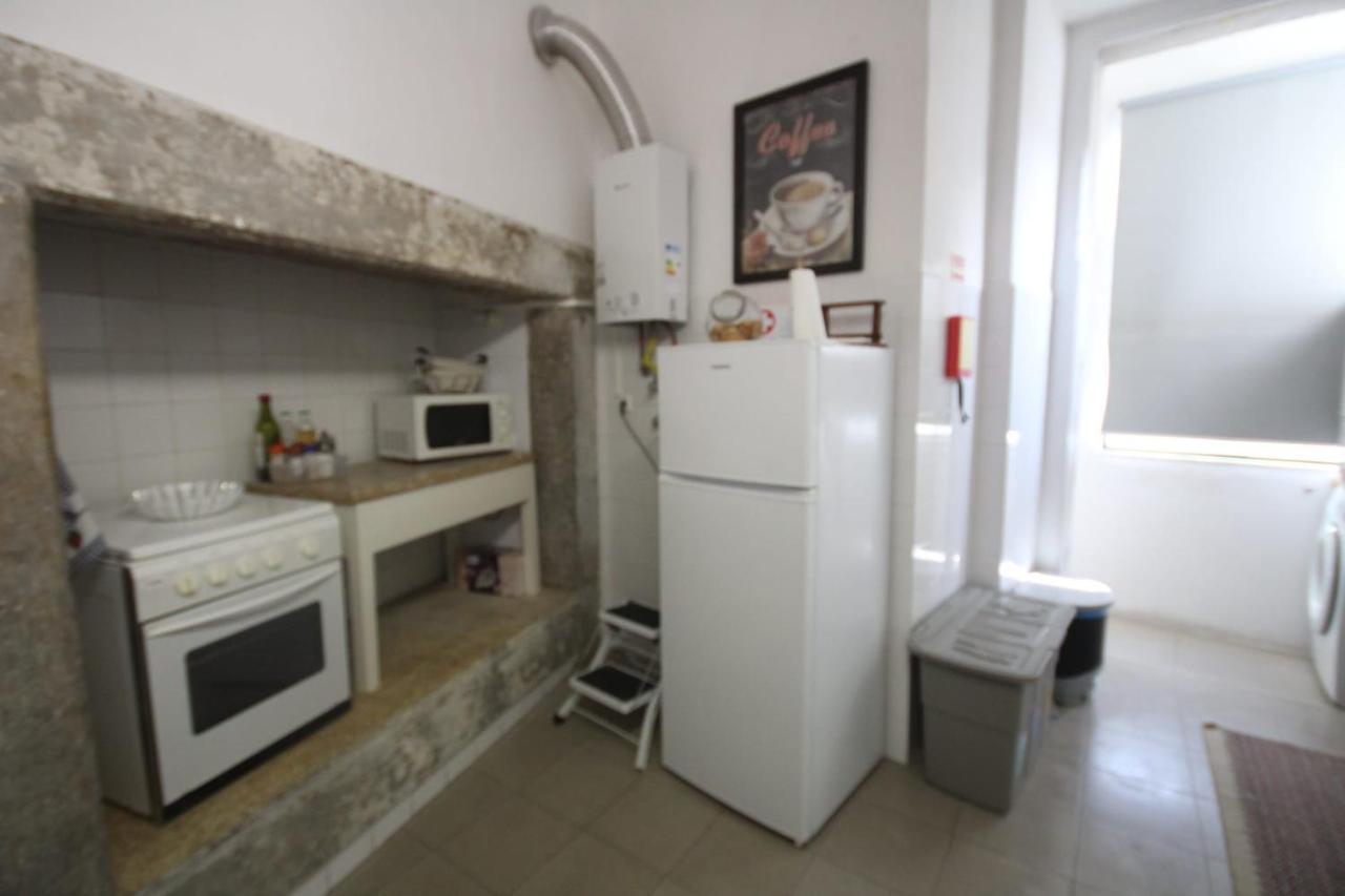 Romantic Chiado 7 -Private Small Single Room With No Outside Window Лиссабон Экстерьер фото