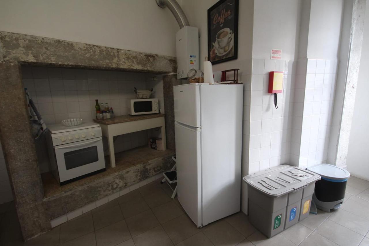 Romantic Chiado 7 -Private Small Single Room With No Outside Window Лиссабон Экстерьер фото