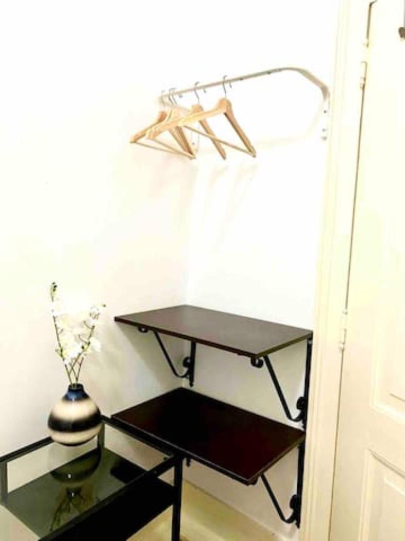 Romantic Chiado 7 -Private Small Single Room With No Outside Window Лиссабон Экстерьер фото